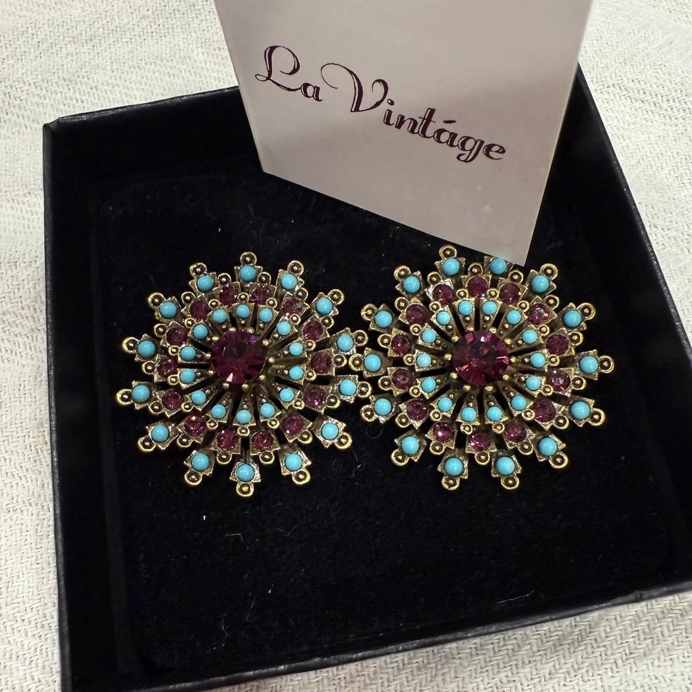 Vintage Floral-Like Earrings